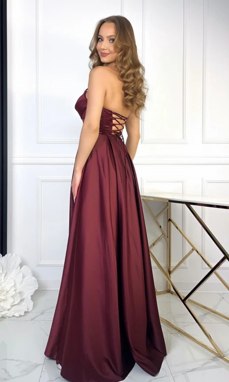Lisa burgundowa
